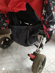 Prodám levně italský sportovní kočárek ve výborném stavu - 9