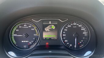 Audi A3 e-tron ( benzin+elektro) - 9