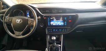 Toyota Auris 1.2 turbo Full LED NAVI KAMERA - 9