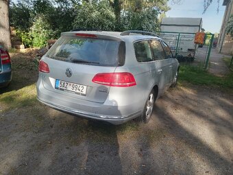 VW Passat B7 combi bluemotion - 9