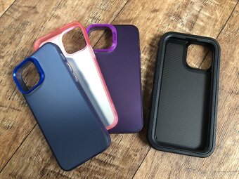 iPhone 13 mini 128GB červený - 9