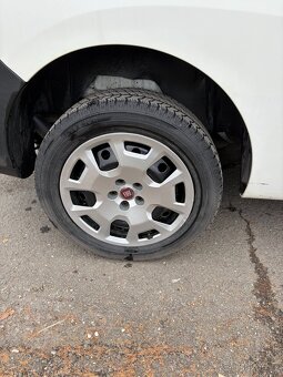 FIAT DOBLO MAXI CARGO 1,6TDI nosnost 1000 kg ADR - 9