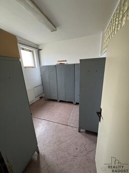 Prodej komerčního skladu - 9