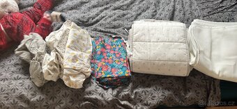 Postýlka IKEA Sundvik vč.matrace, povlečení atd - 9