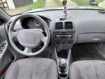 Hyundai accent - 9