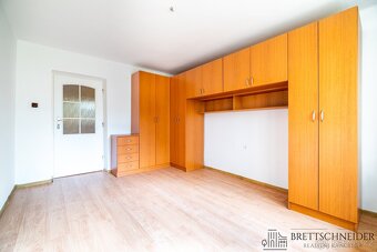 Prodej bytu 2+1 s balkonem, 50 m2, ul. Jubilejní, Ostrava - - 9