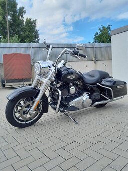 Harley Davidson ROAD KING - 9