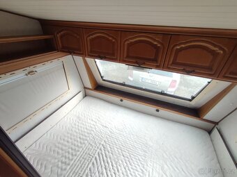 Hobby 490, pěkný suchý karavan - 9