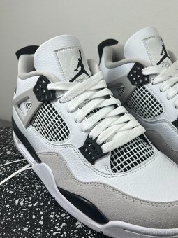 Air Jordan 4 Military - 9