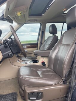 LAND ROVER DISCOVERY 3.0D HSE LUXURY 7 MÍST - 9