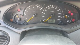 Ford Focus - 9