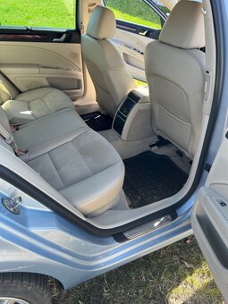 Škoda Superb 3,6 V6 DSG 4x4 - 9