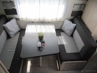 Prodám karavan Hobby 440 SF,r.v.2016 + mover + předstan. - 9