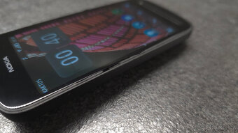 Nokia 808 PureView - 9