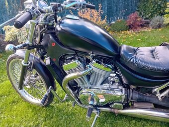 Suzuki intruder vs800 - 9