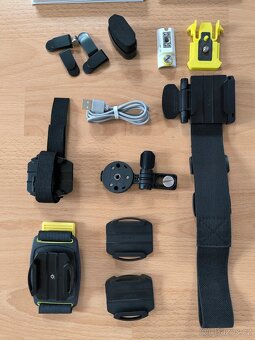Sony HDR-AS100VW + sportovní set - 9