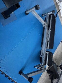 Polohovací posilovací lavice - 9