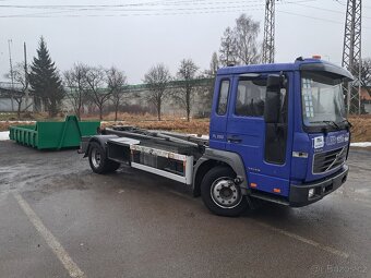 Prodám Volvo FL220 hakovy nosič kontejnerů - 9