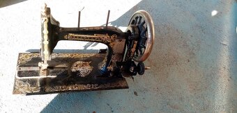 Prodám šicí stroje Singer - 9