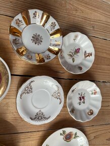 Sady porcelánových talířů a hrnků - 9