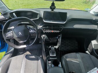 Peugeot e208 - 9