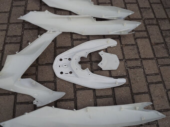 Honda PCX 125 rok 2016 - nové lakované plasty. - 9