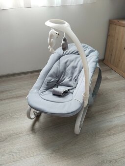 Jídelní židlička s lehátkem a houpačkou 3v1 - 9