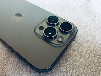 Apple iPhone 16 Pro 256GB Natural Titanium - NOVÝ - 9