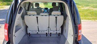 Chrysler Grand Voyager 2.8 CDR - 9