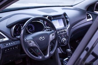 Hyundai Santa Fe 2.2 CRDi 4x4 Premium A/T - 9