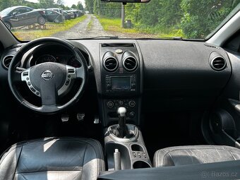 Nissan Qashqai 1,6i 84kW, r.v. 2010, TOP STAV - 9