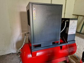 Vzduchový kompresor 5.5kW 270L - 9