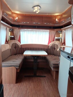 Karavan Hobby 495 - 9