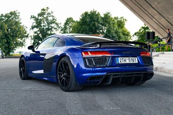 R8, V10+ Performance - 9