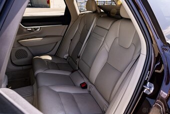 Volvo V90 CC D4 2.0L Cross Country Pro AWD A/T - 9