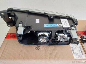 Přední světlomety Octavia 1 xenon - 9