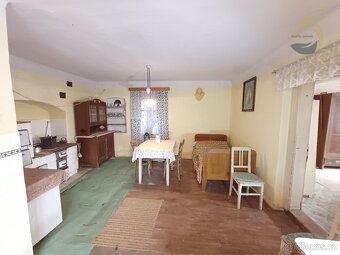 Zemědělská usedlost s rozlehlým pozemkem a možností přestavb - 9