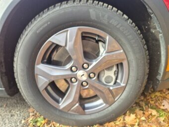 Ford mustang mach-e - 9