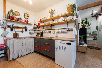Prodej bytu 2+kk 73 m², Teplice, ev.č. 00075 - 9