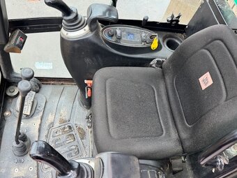 Pásový bagr JCB 8016 - 9