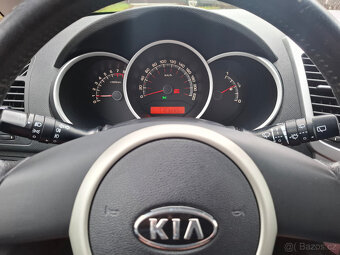 Kia Venga 1.6 CVVT 92kW 2010 klima - 9