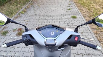 Honda SH 350 - 9