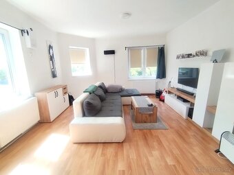 Pronájem prostorného bytu 1+kk / 36m, Hlučín, ul. P.Bezruče - 9