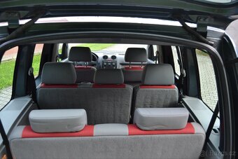 Volkswagen Caddy Life 1.4Mpi 59kw 7míst rok 2009 - 9