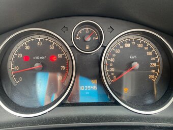 Opel Astra H cabrio 132 kw 180 koni - 9