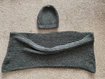 Nové dámské pletené sety - čepice, šála/kruhová šála - 9