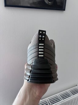 Nike Lunar Roam tenisky - 9