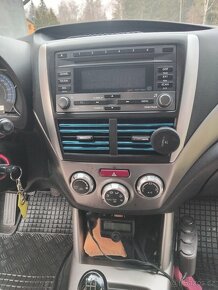 Subaru Forester 2.0,benzín + LPG,SUV 4x4 - 9
