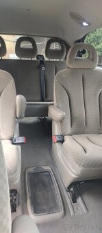 Chrysler grand voyager - 9