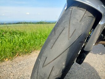 Kawasaki Z750 - 9